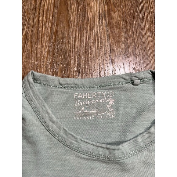 Faherty Sunwashed T-Shirt Size Large Green Organic Cotton Pocket Preppy Beach - Picture 4 of 8